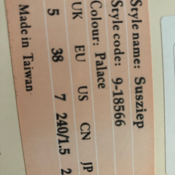 Sandals - Picture 2 of 5